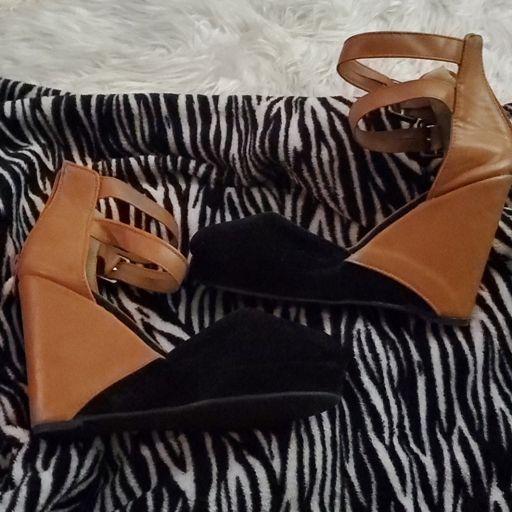 Wedges - Picture 2 of 2